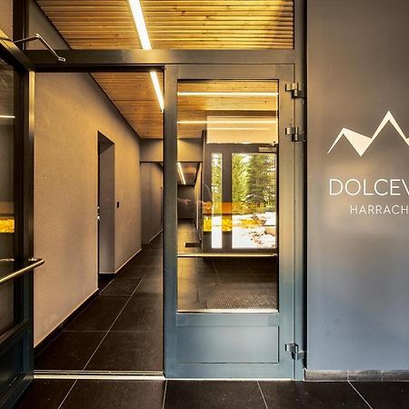 Dolcevita Apartments ฮาร์ราคอฟ ภายนอก รูปภาพ
