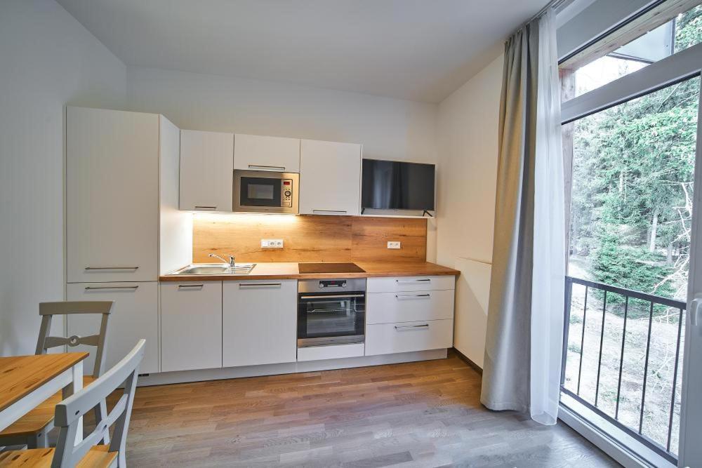 Dolcevita Apartments ฮาร์ราคอฟ ภายนอก รูปภาพ